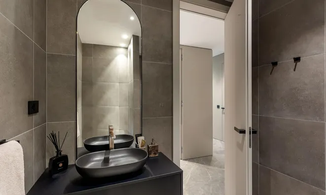 Недвижимость Apartment, 4 rooms, city center: 18
