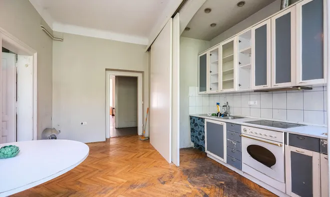 Недвижимость Apartment in the center of Ljubljana: 22