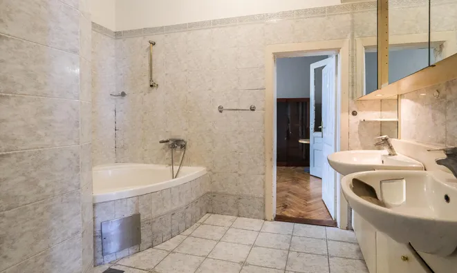 Недвижимость Apartment in the center of Ljubljana: 27