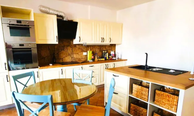 Недвижимость Four-room apartment in the center: 1