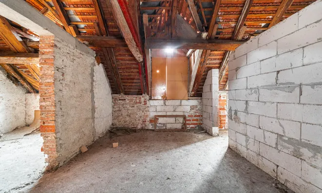 Недвижимость Four-room apartment in the center: 5