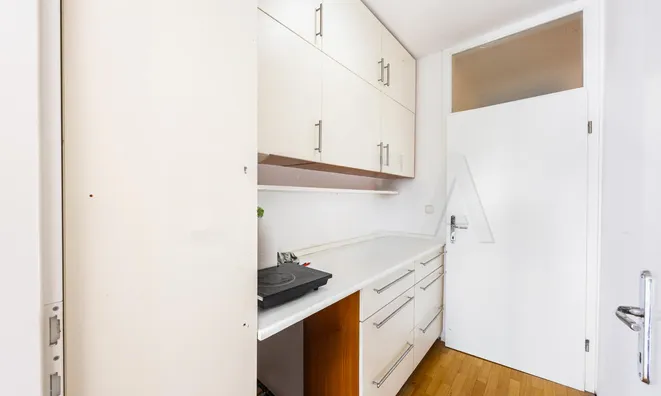Недвижимость Multi-room apartment Kozege: 5
