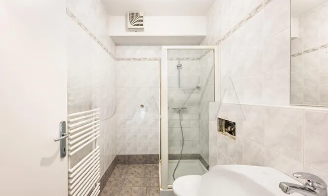 Недвижимость Multi-room apartment Kozege: 8