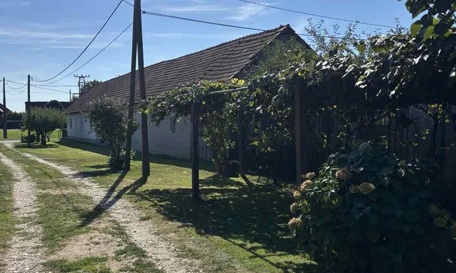 Недвижимость House, Zhiberci: 8