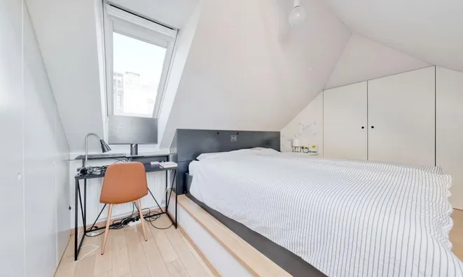 Недвижимость Apartment, 3 rooms, center: 5