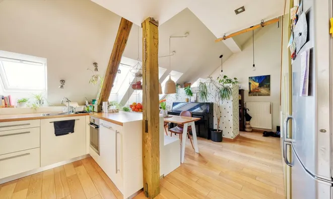 Недвижимость Apartment, 3 rooms, center: 6