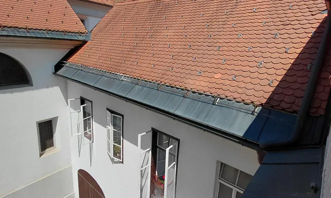 Недвижимость 2.5-room apartment in the center: 9