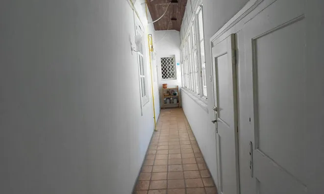 Недвижимость 2.5-room apartment in the center: 12