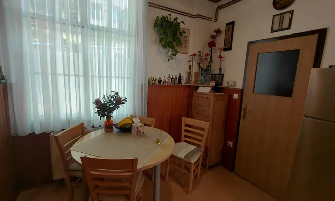 Недвижимость 2.5-room apartment in the center: 24