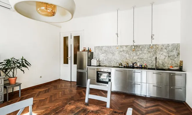 Недвижимость Apartment, 3 rooms in the Center: 12