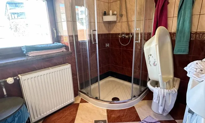Недвижимость Apartment, 4 rooms, center: 9
