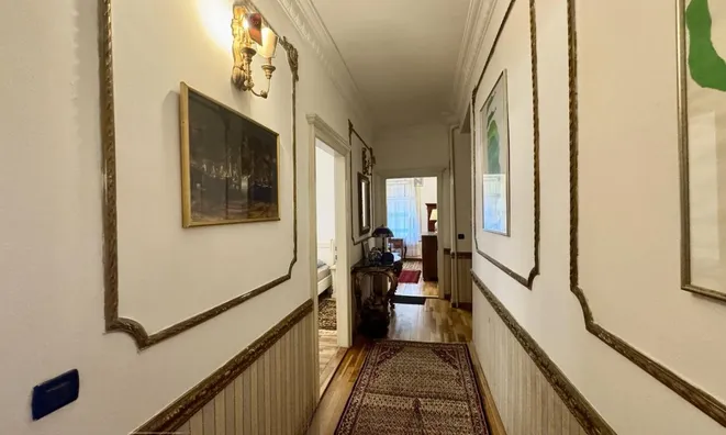 Недвижимость Three-room apartment in the center: 7