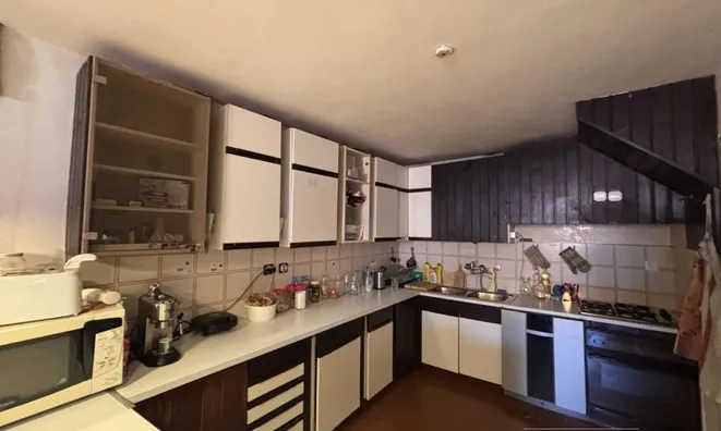 Недвижимость Apartment, 4 rooms, Center: 3