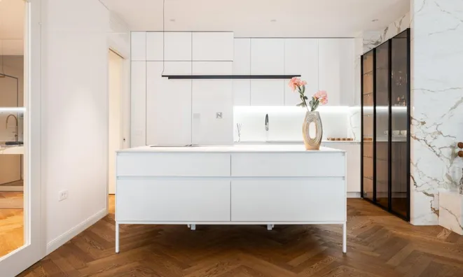 Недвижимость Apartment, 3-room, Center: 2