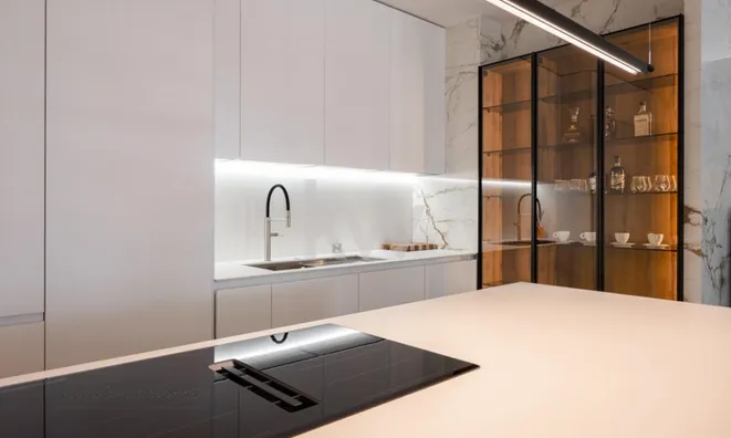 Недвижимость Apartment, 3-room, Center: 3