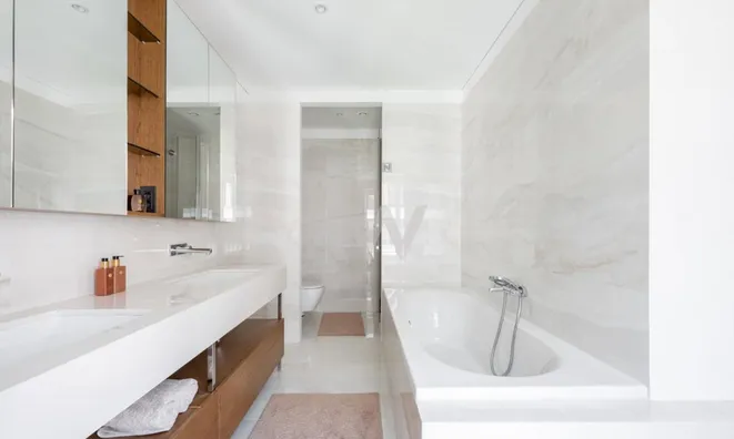 Недвижимость Apartment, 3-room, Center: 11