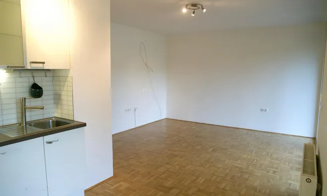 Недвижимость Apartment, 3 rooms, Center: 2