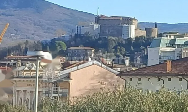 Недвижимость Трёхкомнатная квартира, Горица: 29