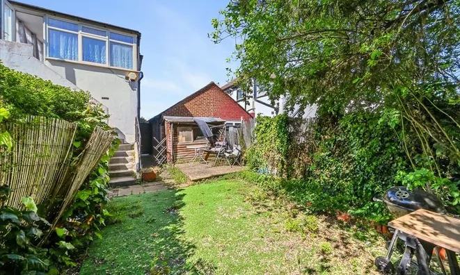 Недвижимость Vincent Gardens, Dollis Hill: 2