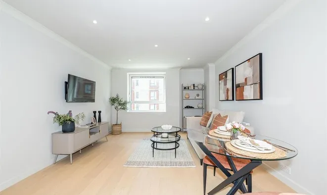 Недвижимость Royal Langford Apartments, Greville Road: 12