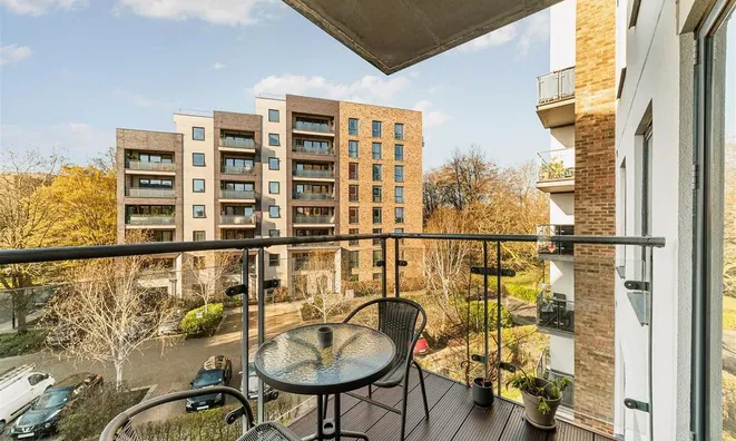 Недвижимость Chaplin House, All Saints Road, Acton: 3
