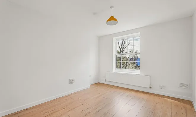 Недвижимость Pembury Road: 11
