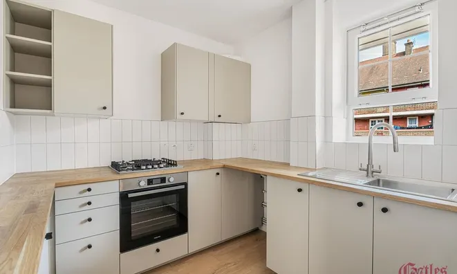 Недвижимость Pembury Road: 20