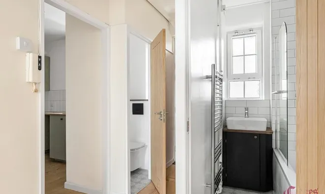 Недвижимость Pembury Road: 23