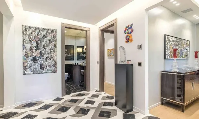 Недвижимость Attic flat 6 rooms: 2