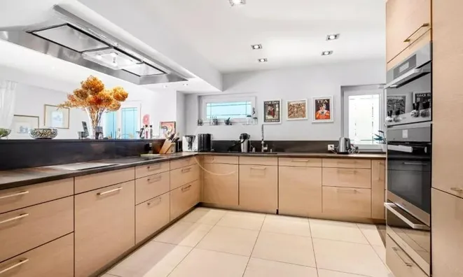 Недвижимость Single house 9 rooms: 9