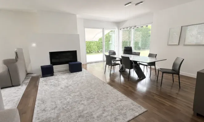 Недвижимость Single house 8 rooms: 6