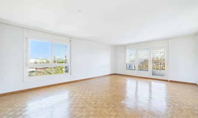Недвижимость Apartment 6 rooms: 2