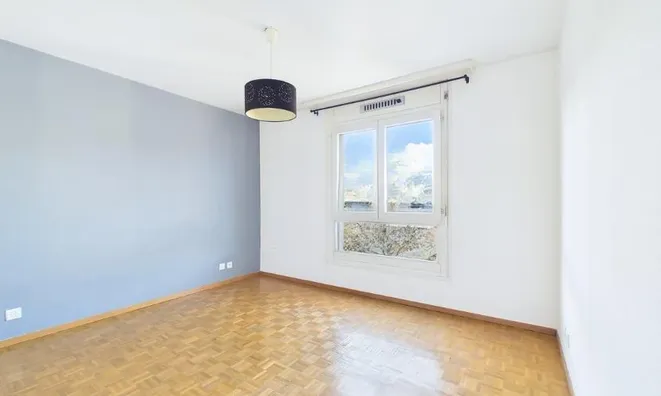 Недвижимость Apartment 6 rooms: 7