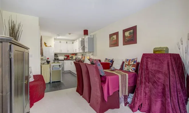 Недвижимость Woods House, 7 Gatliff Road: 1