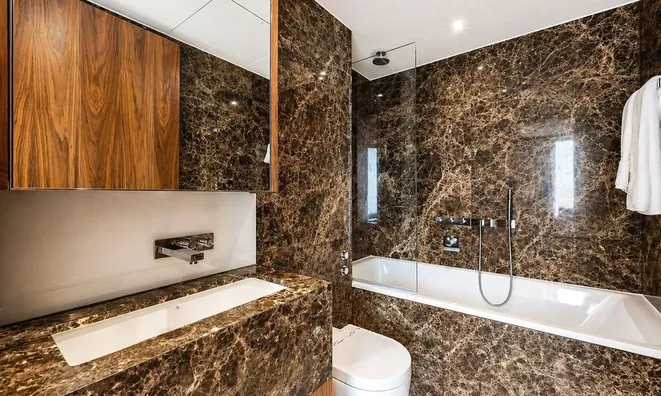 Недвижимость Tower West, 1 Waterfront Drive: 4
