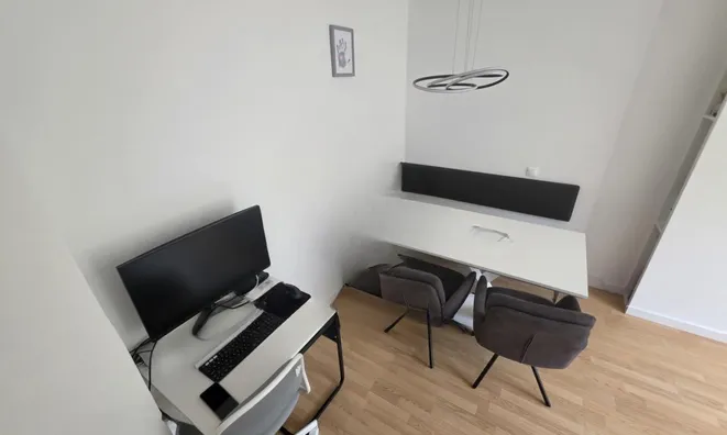 Недвижимость Apartment 2.5 rooms, Center: 4