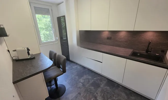Недвижимость Apartment 2.5 rooms, Center: 5