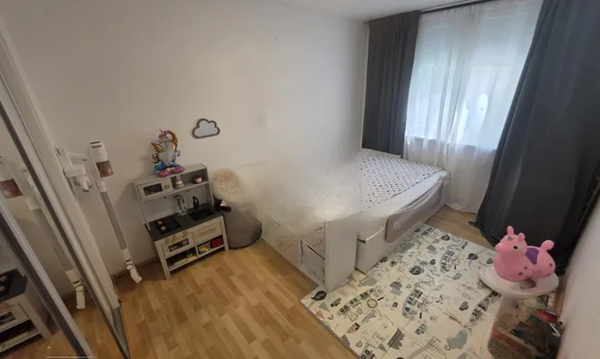 Недвижимость Apartment 2.5 rooms, Center: 10