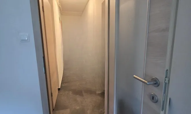Недвижимость Apartment 2.5 rooms, Center: 15