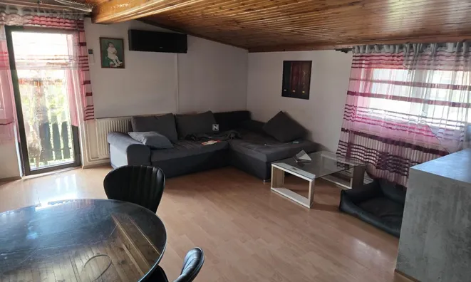 Недвижимость Three-room Apartment on Dolgy Most: 5