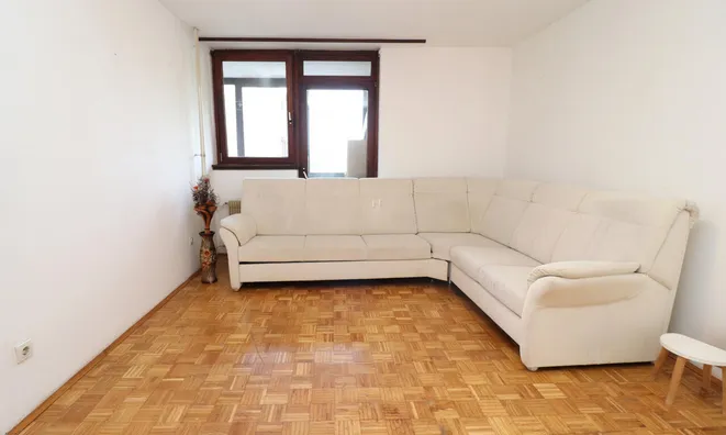 Недвижимость Two-room apartment in Dravle: 4