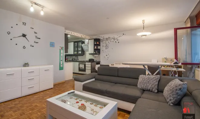Недвижимость Apartment, 1-room, Novo Fuzhine: 10
