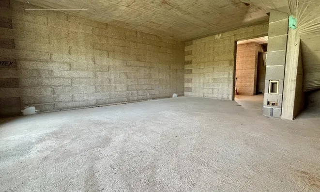 Недвижимость House with terrace Novo Vizhmarie: 5