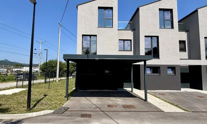 Недвижимость House with terrace New Vizhmarje: 2