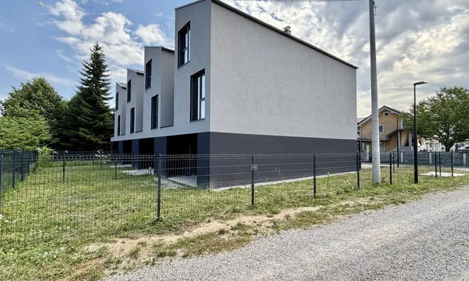 Недвижимость House with terrace New Vizhmarje: 3