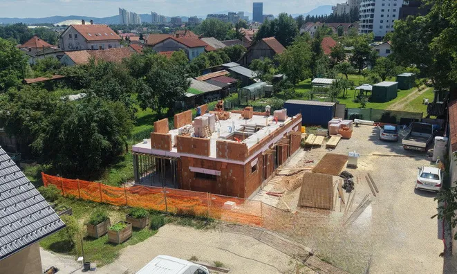 Недвижимость Two-story house New Ljubljana: 1