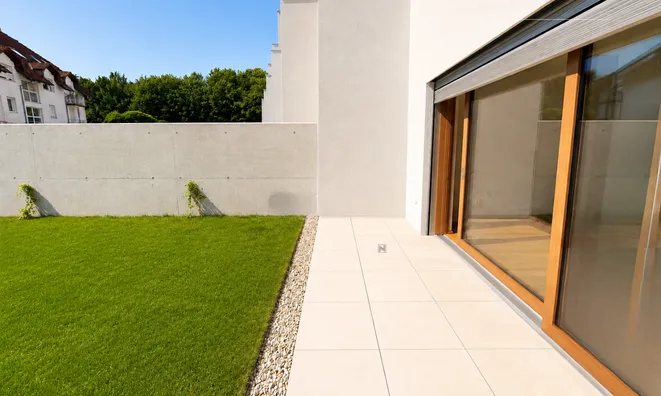 Недвижимость House with a terrace on Dolgy Most: 14