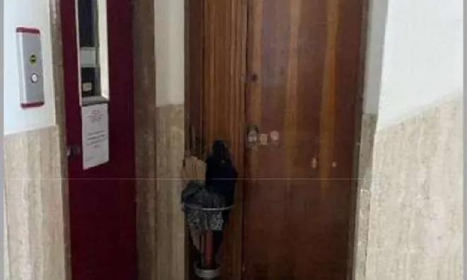 Недвижимость Apartment on Tominca Street: 22