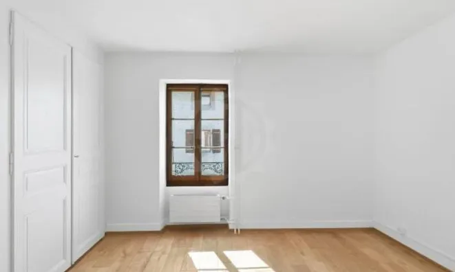 Недвижимость Row house 6 rooms: 9