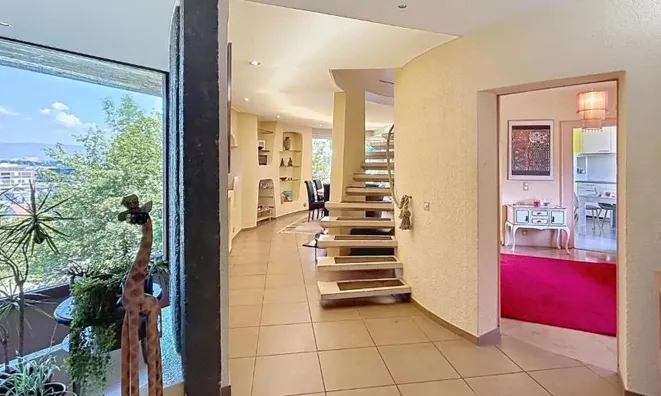 Недвижимость Villa 8 rooms: 4